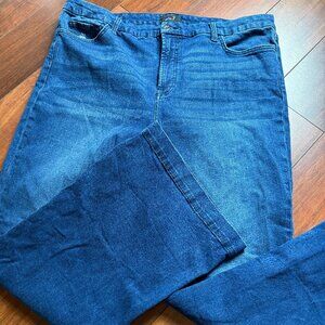 Jen 7 Bootcut Jeans 7 for Mankind Medium Wash Mid/High Rise Size 20